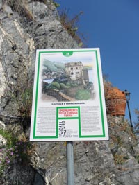 Monterosso - Zamek, mury i wieże, 3240x4320, 1,93 MB